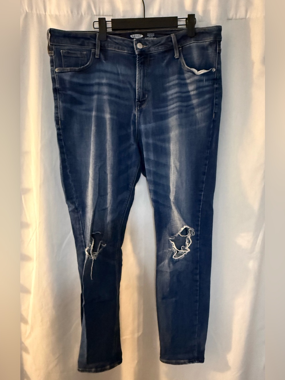 Old Navy Rockstar Super Skinny High Rise Distressed Jeans